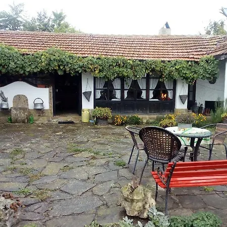 Srebren Rural House