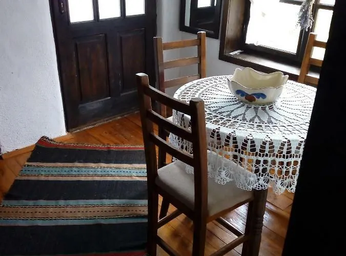 Къща за гости Srebren Rural House *